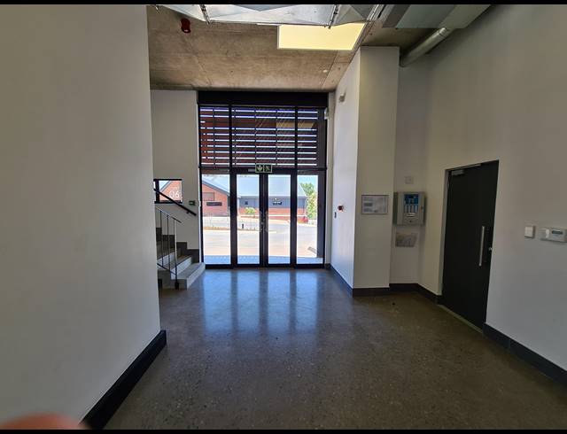 416M² WAREHOUSE TO LET IN RIVERSANDS